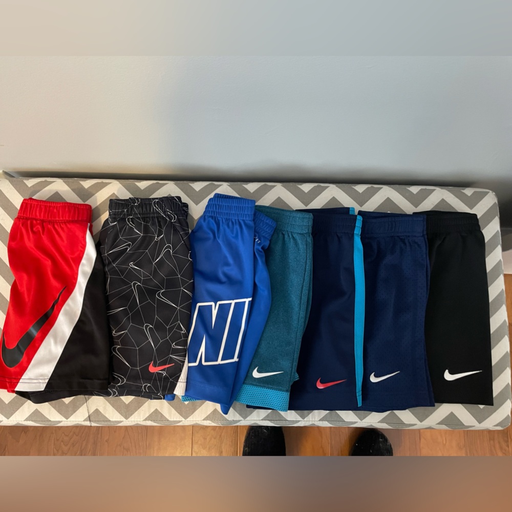 Boys Nike Shorts Bundle of 7 - size 6